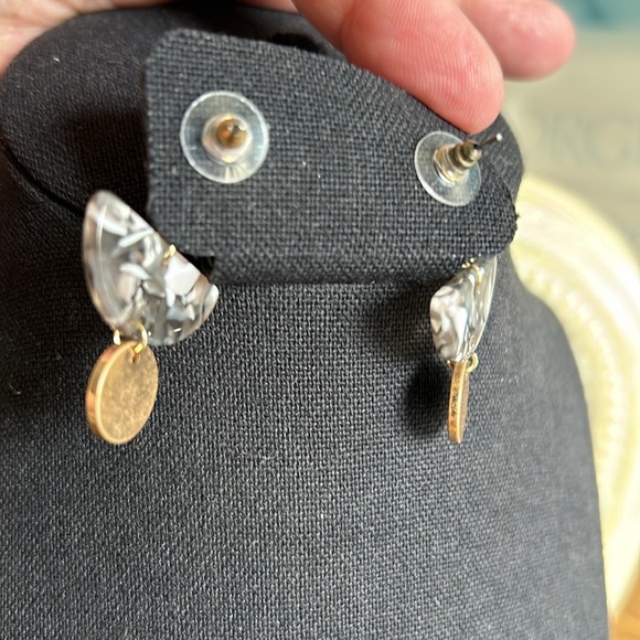 Abalone Look Earrings - Picture 2 of 5